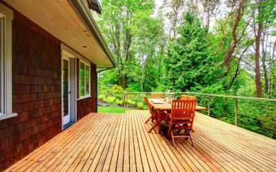 How to Identify Early Wood Rot